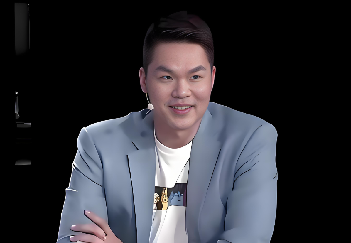 开云体育下载-忍无可忍！关辛透露朱芳雨要补强内线，广东队将引进2米15大中锋