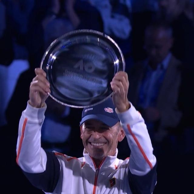 开云体育下载-张奔斗：与费雷罗分手，阿卡从男孩彻底长成为男人